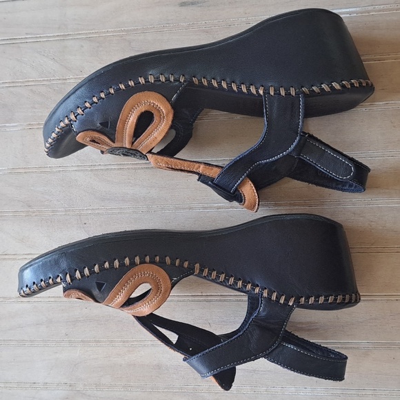 Spring Step Amuna Leather T-Strap Navy Floral Design Wedge Heel Comfy Sandals - Picture 10 of 12